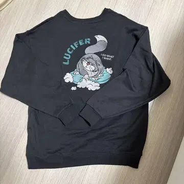 디즈니 루시퍼 트레이닝복