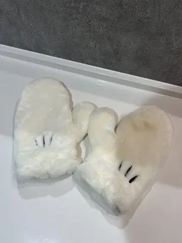미키의 손 모양 푹신푹신 장갑 디즈니