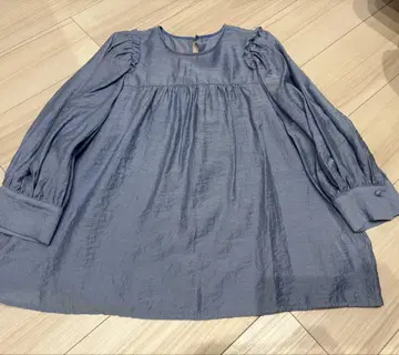 La boutique BonBon 절개 개더 블라우스