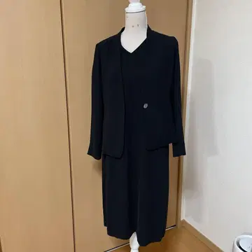 Aquascutum 블랙스 정장 자켓과 드레스 세트 L 봄/여름