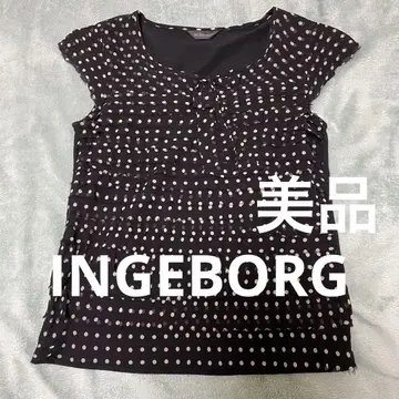 새상품급 잉게보그 INGEBORG 도트 슬리브리스 프릴 리본