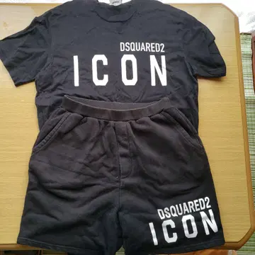 DSQUARED2 ICON 티셔츠와 숏 팬츠 세트 M 사이즈