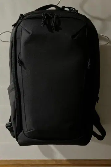 ELECOM MNL 시티 팩 (21L) BM-MNLBP01BK