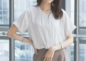 글로벌 워크 스트라이프 반팔 블라우스 미사용 새상품