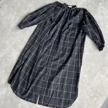 HYKE (하이크) PLAID GATHER DRESS 체크 원피스