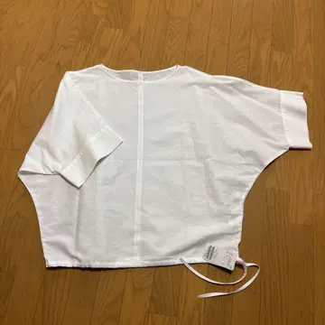 화이트 오분 소매 린넨 블라우스