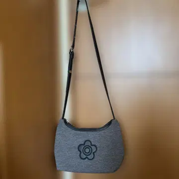 미사용 새상품 MARY QUANT 숄더백