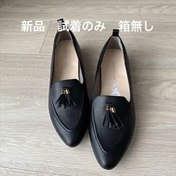 젤리빈스 태슬이 달린 블랙 로퍼 시착만 한 상품