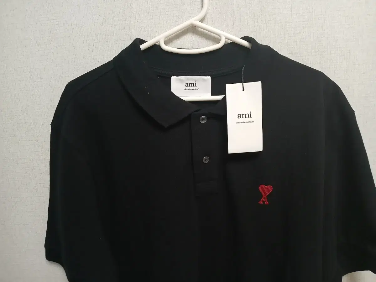 T-shirt T (Ami Heart Logo Kara T 105) New product