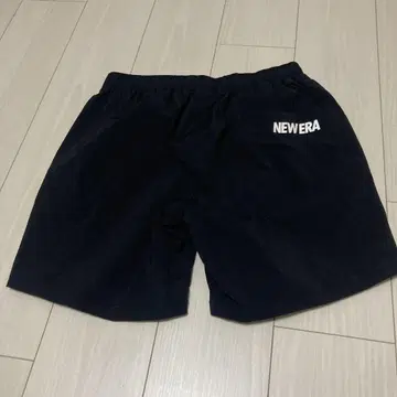 뉴에라 숏 팬츠 M 사이즈