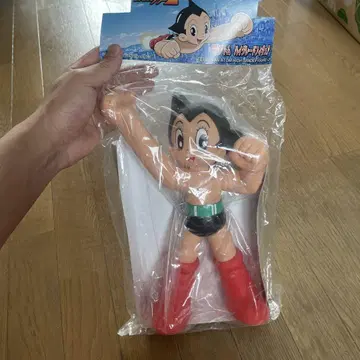 철완 아톰 하이 그레이드 피규어