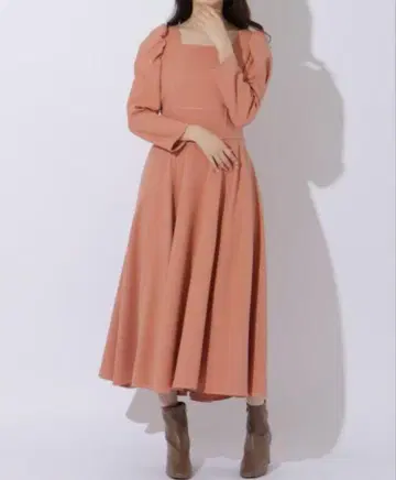 WILLSELECTION 스퀘어 넥 핏 플레어 원피스