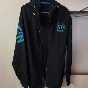 RAISE A SUILEN 후드 부착 후드티