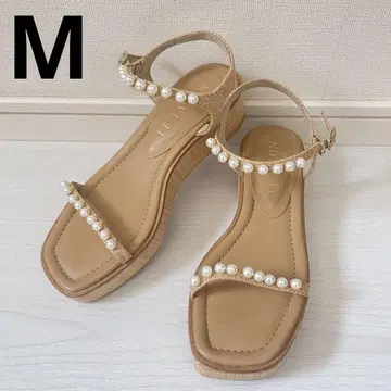 새상품급 루타론 펄 플랫 샌들 베이지 카멜 M
