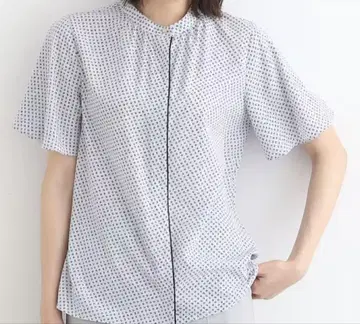 INDIVI 기하학 패턴 블라우스 새상품