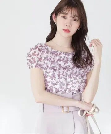프로포션 미인 백화 게재 케이프 블라우스