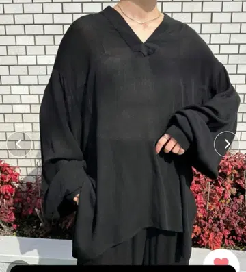 키 넥 볼륨 슬리브 오버 블라우스