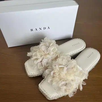 RANDA 쉬폰 플라워 뮬 샌들 아이보리