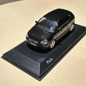MINICHAMPS 폭스바겐 폴로 미니카 1/43