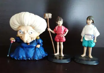 센과 치히로의 행방불명 센, 하쿠, 유바바 피규어 세트 (상자 없음)