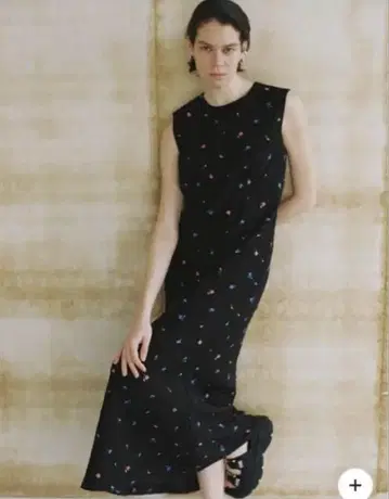 정품 택 포함 MEDI SMALL FLOWER NS DRESS
