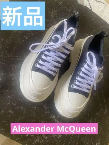 (새상품) Alexander McQueen 스니커즈 블랙/화이트
