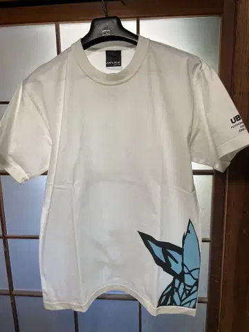 FUTURA 티셔츠입니다.