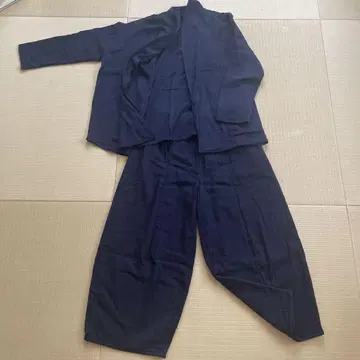 셋업 퍼머 팬츠 & 루지 시슈 가운 네이비 시삼코보