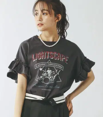 GLOBAL WORK 글로벌 워크 뱀 로고 티 프릴 프린트 반팔