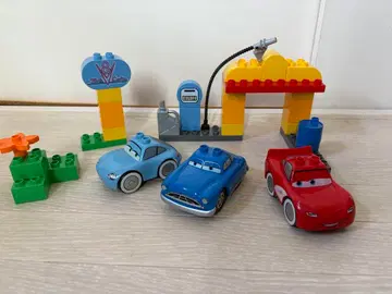 레고 듀플로 카즈 플로우의 V8 카페