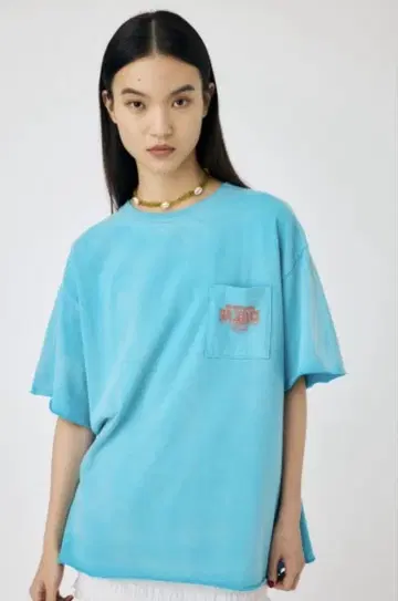 마우지 데미지 가공 백 로고 티셔츠