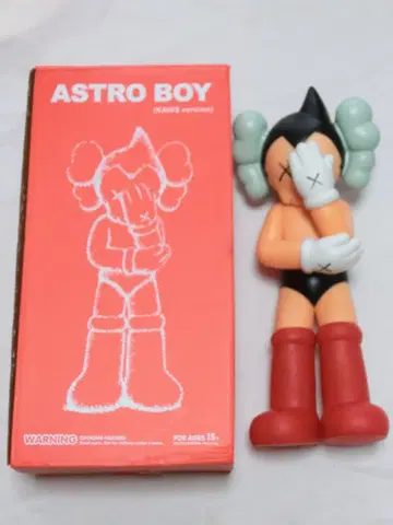 ASTRO BOY KAWS 철완 아톰 피규어