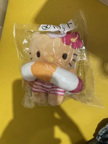 헬로키티 봉제 인형 튜브 포함