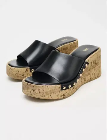 가격 인하 ZARA 스터드 장식 웨지 샌들