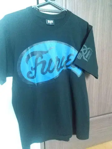 Bounty Hunter Furies 티셔츠 M