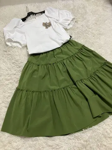 폭시 티어드 프릴 선명한 그린 skirt42