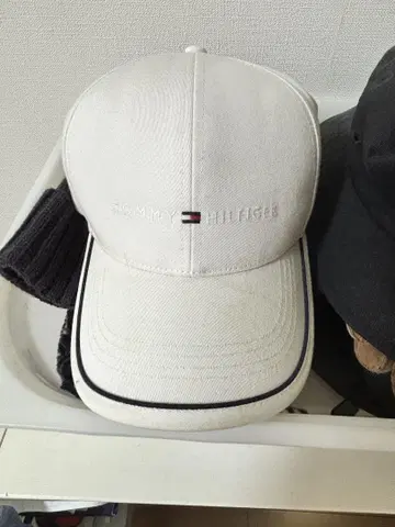타미힐피거 화이트 캡