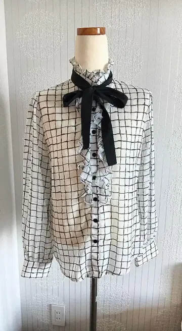 나라 까미체 보타이 블라우스 M 화이트 블랙 체크 긴팔