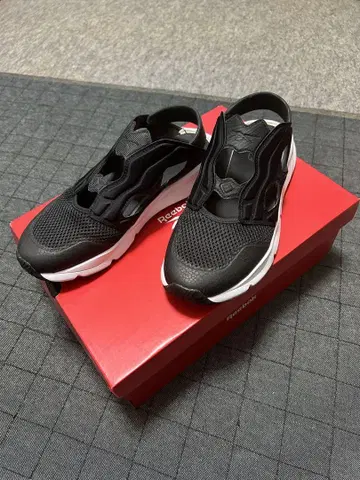 리복 스니커즈 26cm 여름