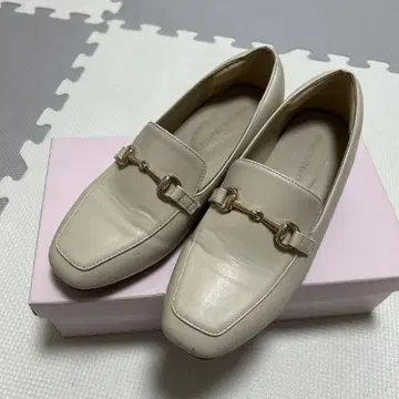 ORIGINAL TRAFFIC 아이보리 로퍼