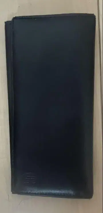 블랙 가죽 장지갑