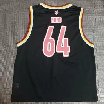 TWICE 메쉬 유니폼 MOMO 허벅지 ready to be