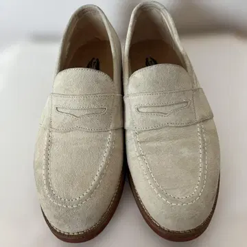 Hush Puppies 스웨이드 라이트 베이지