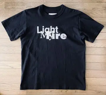 Sacai 사카이 Light My Fire Tee 새상품급