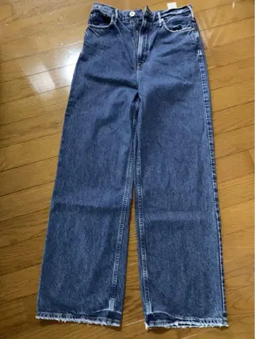 어퍼 하이츠 와이드 레그 데님