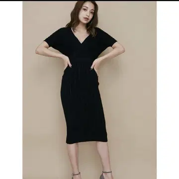 RESEXXY 리젝시 돌먼 카슈쿨 니트 원피스 리브 니트