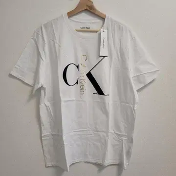 캘빈클라인 화이트 티셔츠 XL