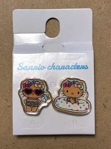 산리오 캐릭터 핀 배지 2개 세트
