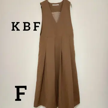 KBF BIG 플리츠 점퍼 스커트 브라운