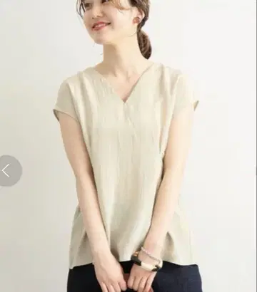 이에나 빈티지 와셔 개더 블라우스 아이보리 슬리브리스